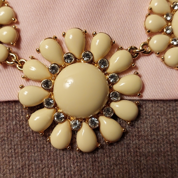 Kate Spade Garden Flower Necklace - Picture 3 of 6